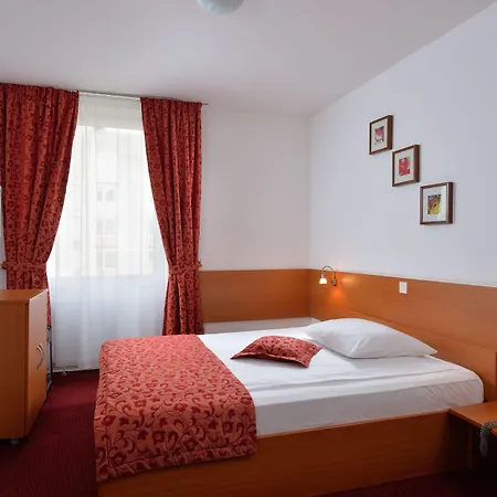 Park 3* Ljubljana
